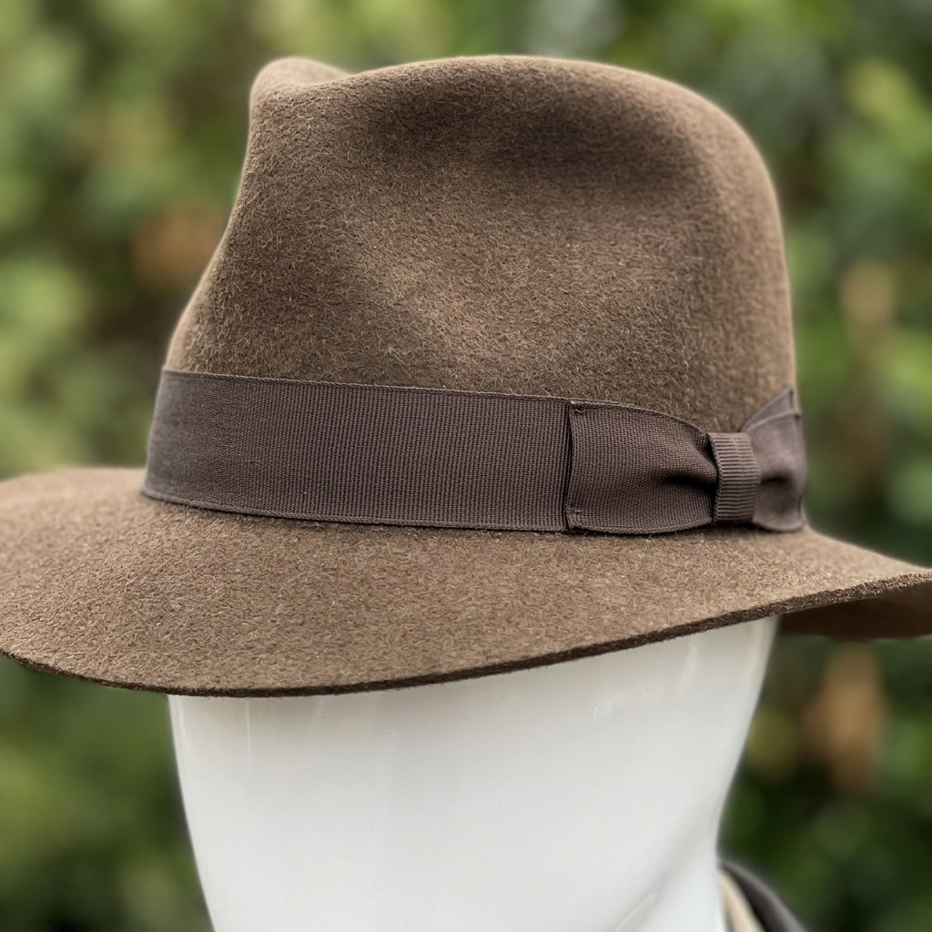 Indiana Jones Costume for Men - Adventurer Hat and Jacket Outfit