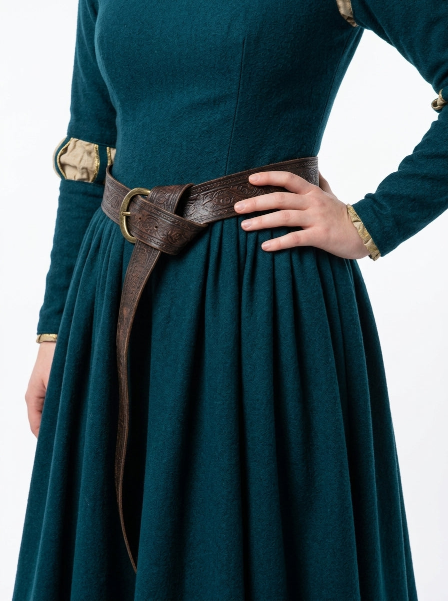 Medieval Archer Costume - belt and waist detail