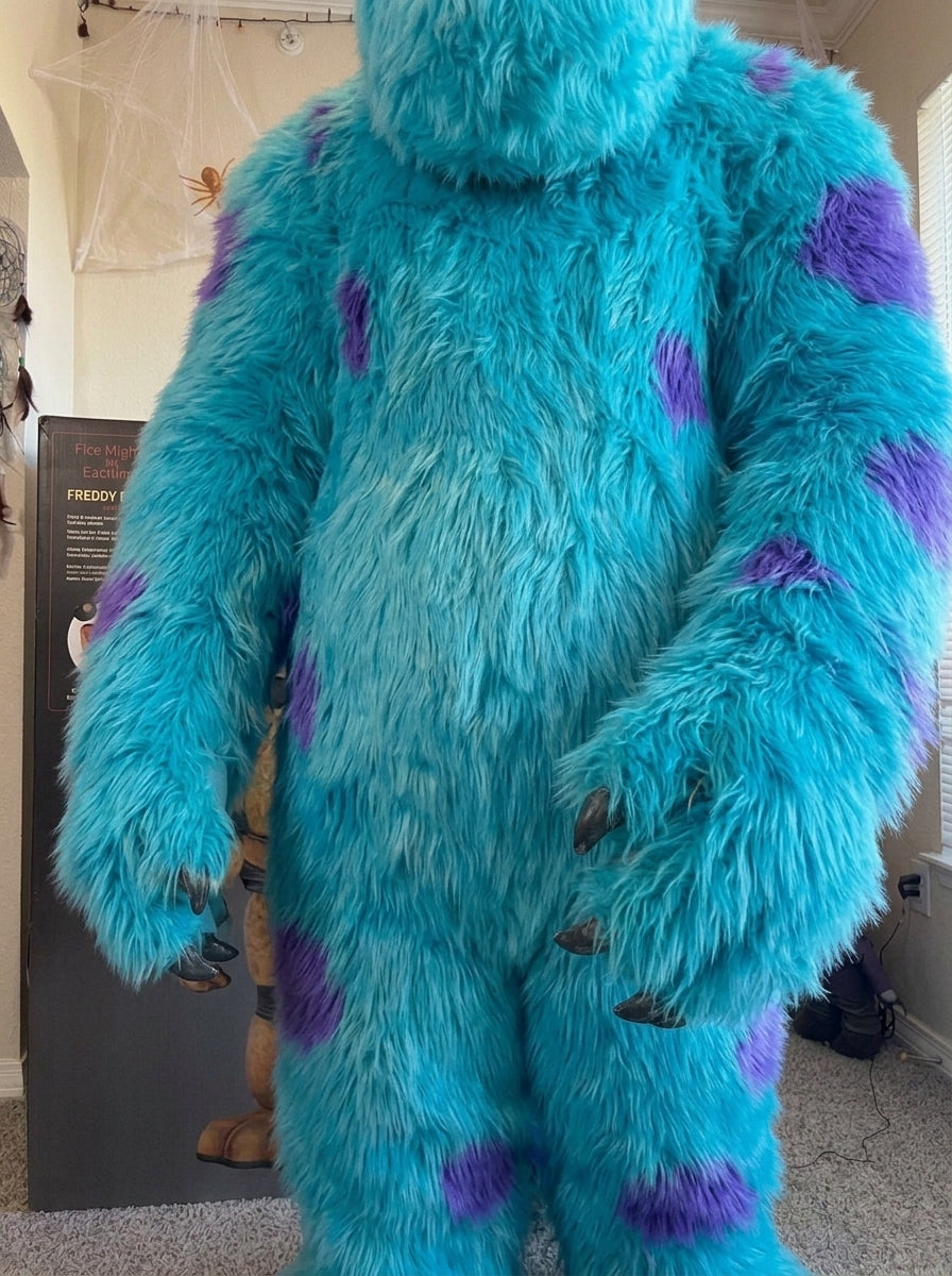 Monster mascot claws and torso detail