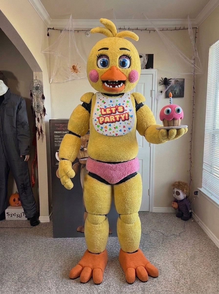 Toy Chica costume detail